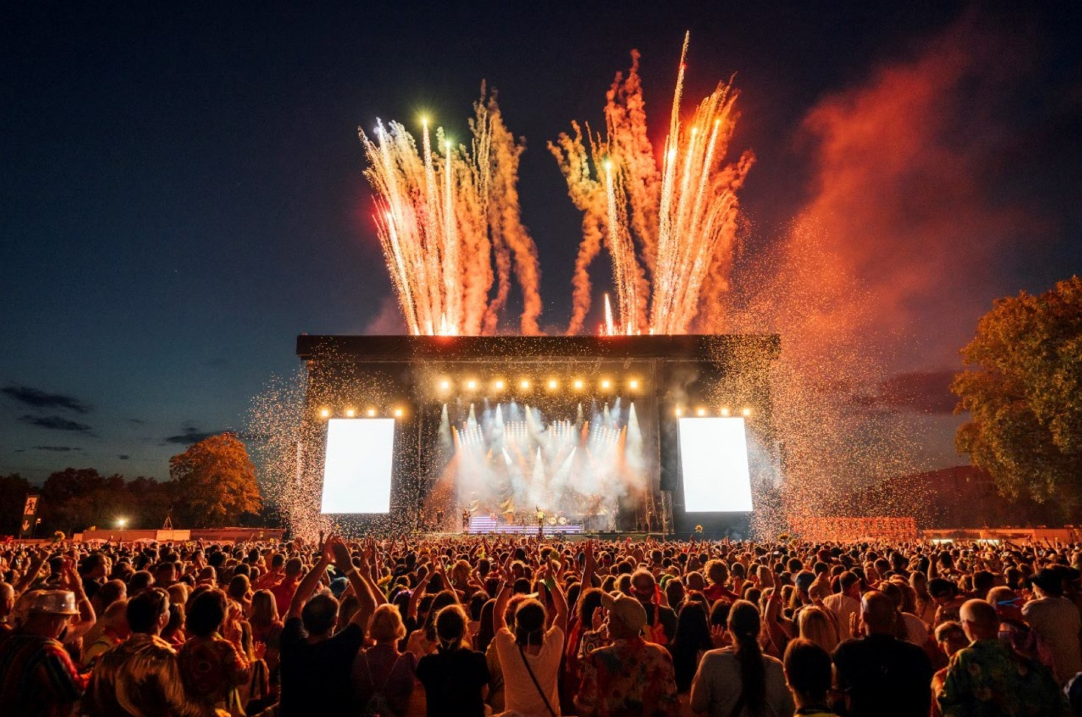 12_pressefoto_dtk_einfestivalderliebe_sommer2024_martinawoerzjpg_1713345893.jpg